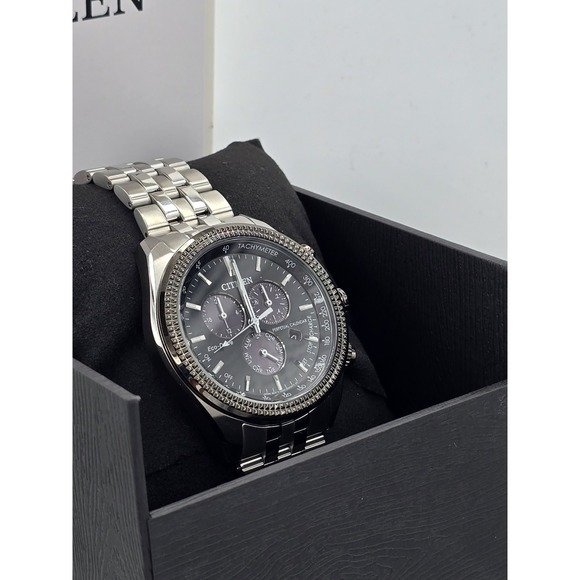 CITIZEN Collection Eco-Drive E820-R014803 Black Tachymeter Perpetual - NEEDS BAT - Picture 5 of 16